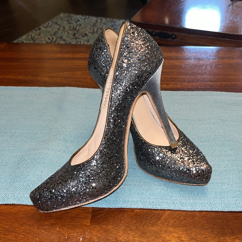 GORGEOUS Escada  Black/ Grey  glitter platform pumps